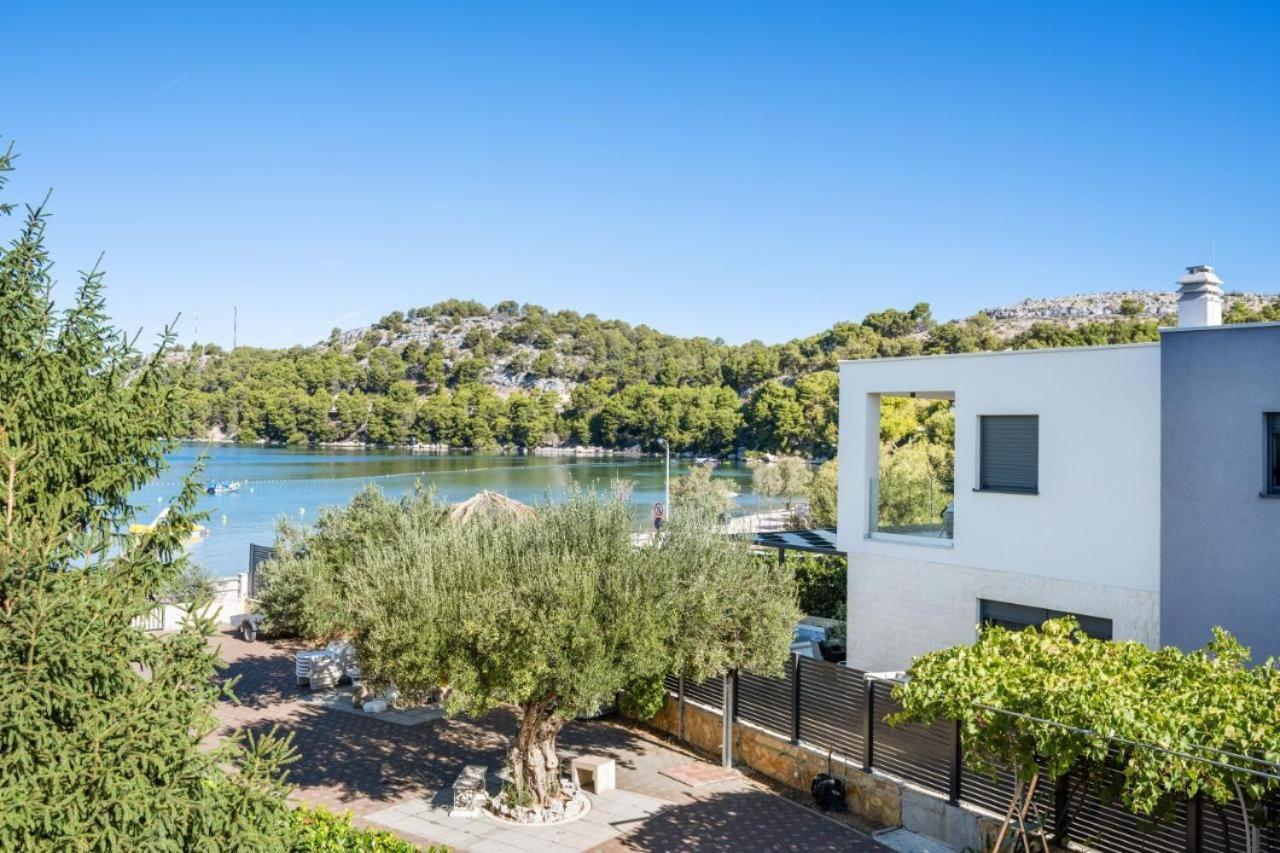 Villa Australia Zaboric Buitenkant foto