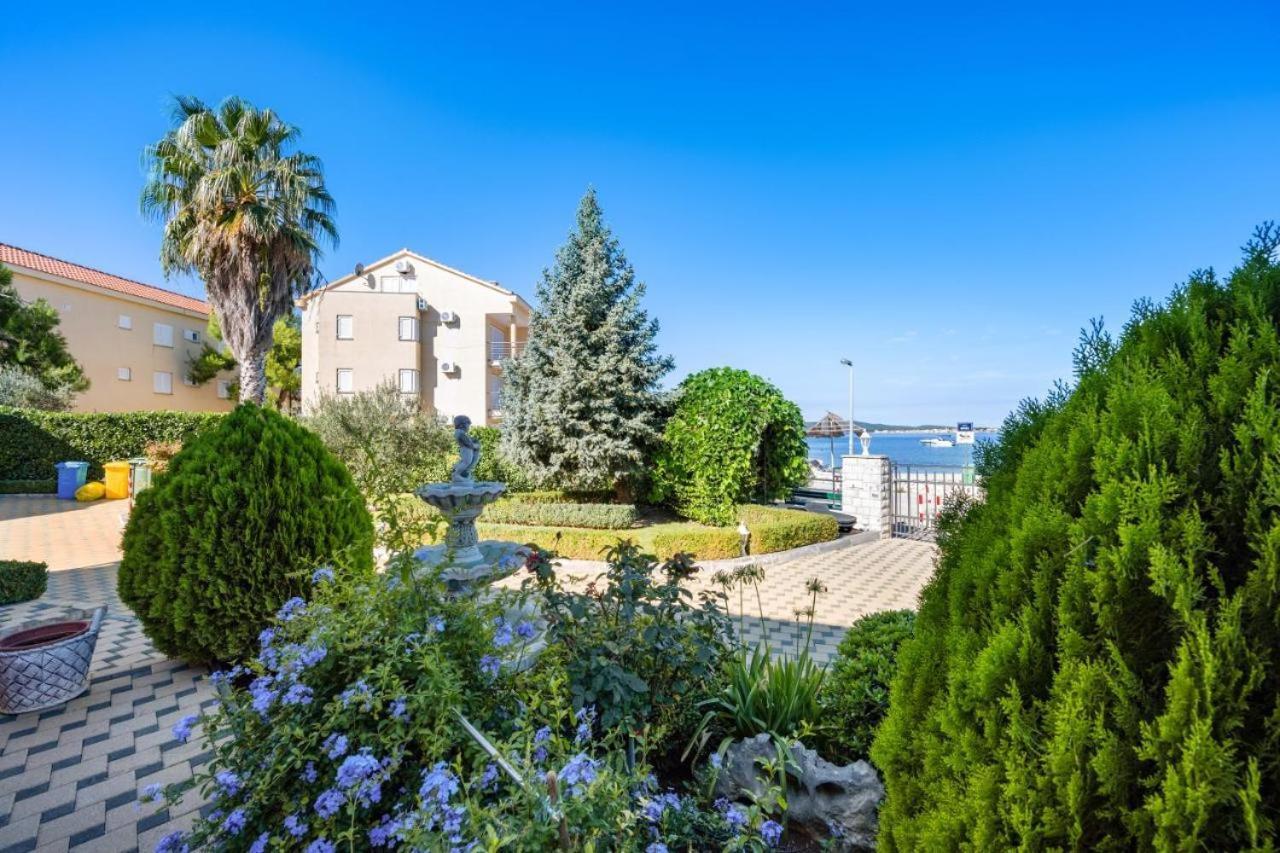 Villa Australia Zaboric Buitenkant foto