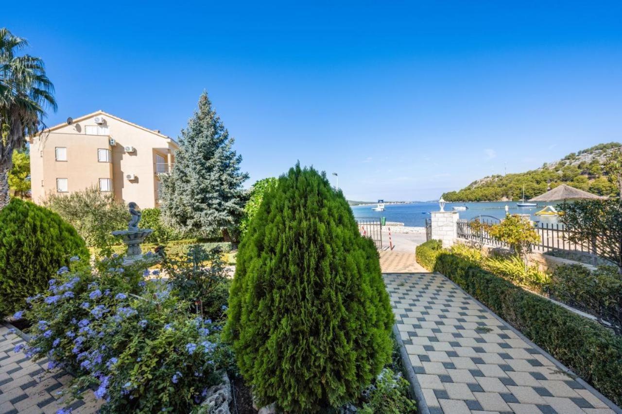 Villa Australia Zaboric Buitenkant foto